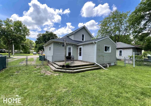 Homes for sale in Durand, MI | 110 W Perry St, Durand, MI 48429 | MLS# 50212314