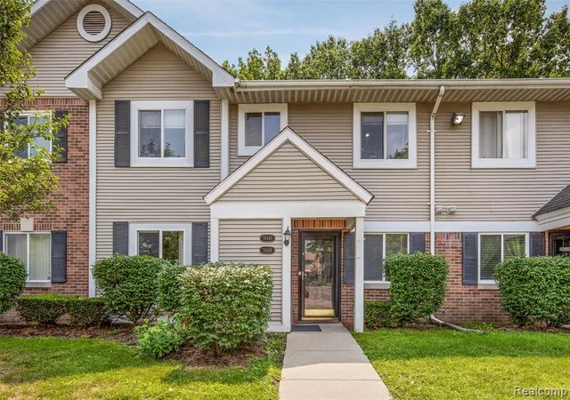 Photo 1 of Condo for sale at 31444 Orchard, Farmington Hills, MI 48334 | MLS# 61020314 | Listing updated on 2026-08-13