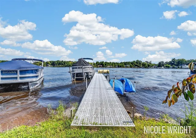 Photo 2 of Sale Pending at 11828 Lakeridge Dr, Wayland, MI 49348 | MLS# 70555668 | Listing updated on 2026-09-02