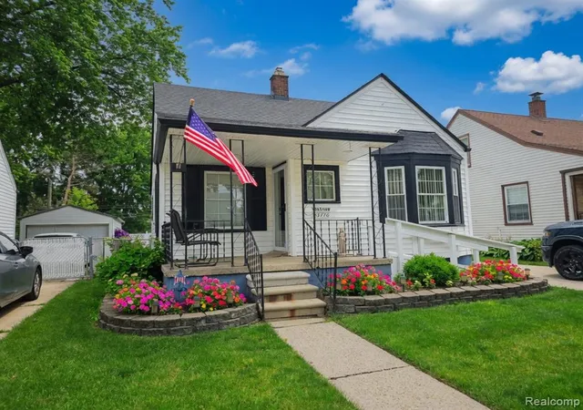Homes for sale in Eastpointe, MI | 23776 Normandy Ave, Eastpointe, MI 48021 | MLS# 61006401