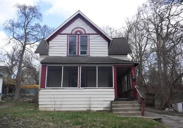 Homes for sale in Kalamazoo, MI | 620 Gilbert Ave, Kalamazoo, MI 49048 | MLS# 70522012