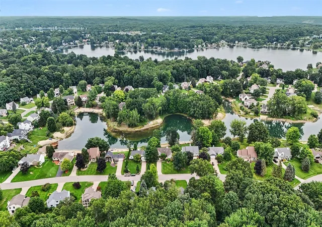 Photo 3 of Sale Pending at 6036 Arroyo Vista Dr, Rockford, MI 49341 | MLS# 70552905 | Listing updated on 2026-09-01