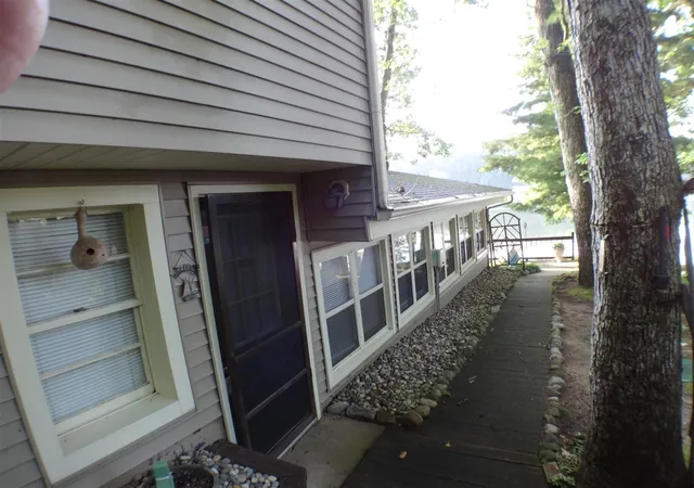 5th image of 5701 Head Lake Rd, Hastings, MI 49058 | MLS# 70487571