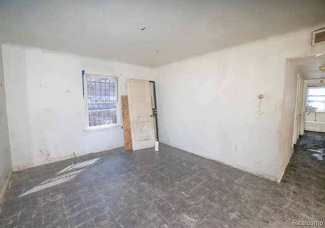 4th image of 20255 Santa Rosa Dr, Detroit, MI 48221 | MLS# 60982999