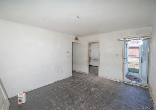5th image of 20255 Santa Rosa Dr, Detroit, MI 48221 | MLS# 60982999