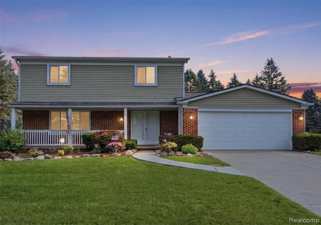 Homes for sale in Highland, MI | 4040 Taggett Lake Dr, Highland, MI 48357 | MLS# 61007285