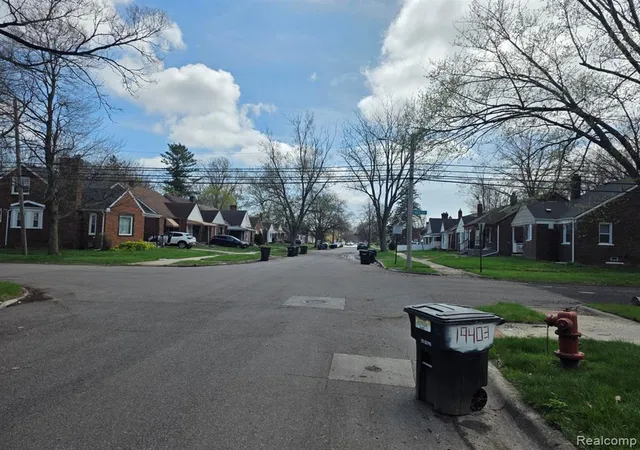 Photo 4 of Single family home for sale at 19400 Saint Marys St, Detroit, MI 48235 2325 | MLS# 61025170 | Listing updated on 2026-08-28
