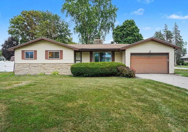 Photo 1 of Single family home for sale at 5447 Goetz Ct, Bay City, MI 48706 | MLS# 50219591 | Listing updated on 2026-09-18