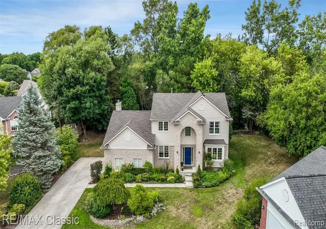 Photo 2 of Sale Pending at 20756 Hannah Ct, Novi, MI 48375 4775 | MLS# 61025294 | Listing updated on 2026-08-31
