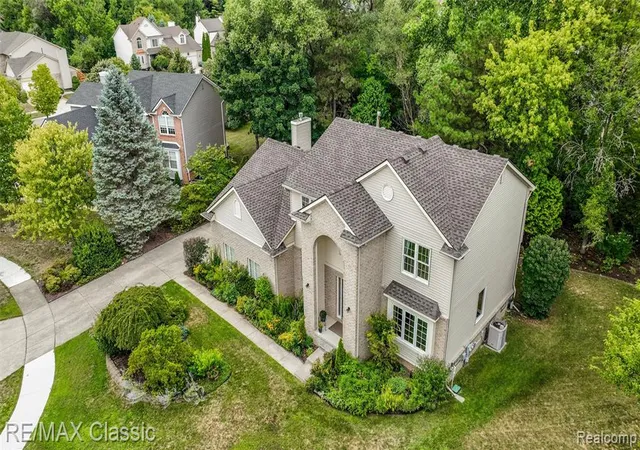 Photo 4 of Sale Pending at 20756 Hannah Ct, Novi, MI 48375 4775 | MLS# 61025294 | Listing updated on 2026-08-31