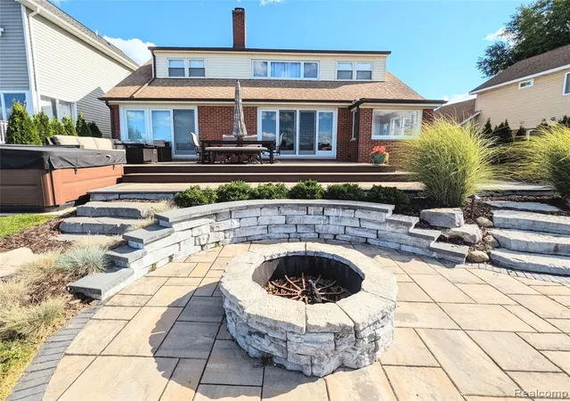 Photo 5 of Single Family Residence at 2525 Davista Dr, Highland, MI 48356 | MLS# 60982127 | | Sold on 2026-08-07