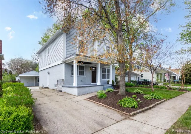 3rd image of 829 N Dorchester Ave, Royal Oak, MI 48067 | MLS# 60988995