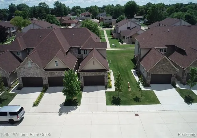 Homes for sale in Clinton Township, MI | 16620 Savor Ln, Clinton Township, MI 48035 | MLS# 61005451