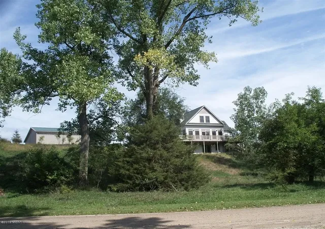 Photo 3 of Single family home for sale at 511 E Southern Rd, Coldwater, MI 49036 | MLS# 70518310 | Listing updated on 2026-04-21