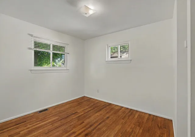 5th image of 1302 Commonwealth Ave, Ypsilanti, MI 48198 | MLS# 70542021