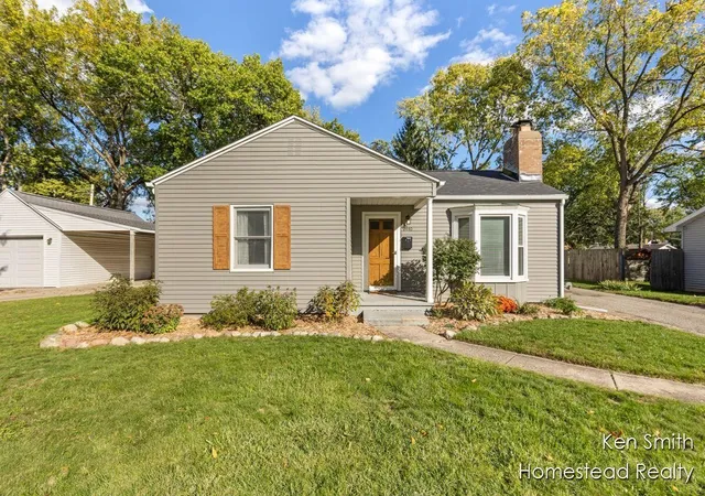 Photo 2 of Sale Pending at 2440 Cherrywood Ct, Wyoming, MI 49519 | MLS# 70498653 | Listing updated on 2025-10-23