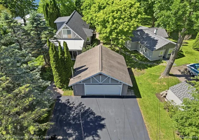 1st image of 10435 Spring St, Fenton, MI 48430 2464 | MLS# 61002296