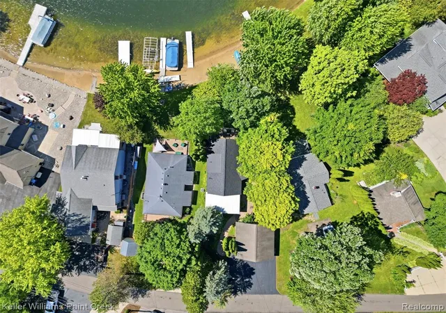 2nd image of 10435 Spring St, Fenton, MI 48430 2464 | MLS# 61002296