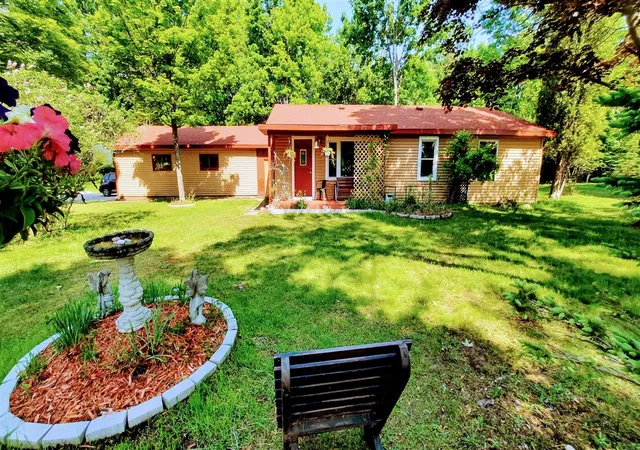 Homes for sale in Onekama, MI | 8424 3Rd St, Onekama, MI 49675 | MLS# 70541913