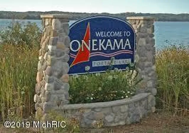 Homes for sale in Onekama, MI | 8424 3rd St, Onekama, MI 49675 | MLS# 70541913