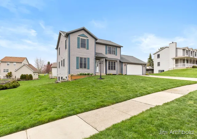Homes for sale in Grand Rapids, MI | 2927 Valley Ave, Grand Rapids, MI 49544 | MLS# 70525155