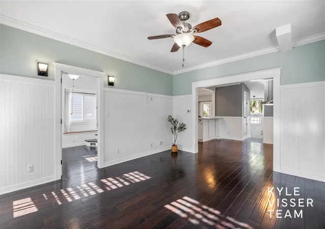 Photo 3 of Sale Pending at 725 Gladstone Dr, Grand Rapids, MI 49506 | MLS# 70536086 | Listing updated on 2026-06-16