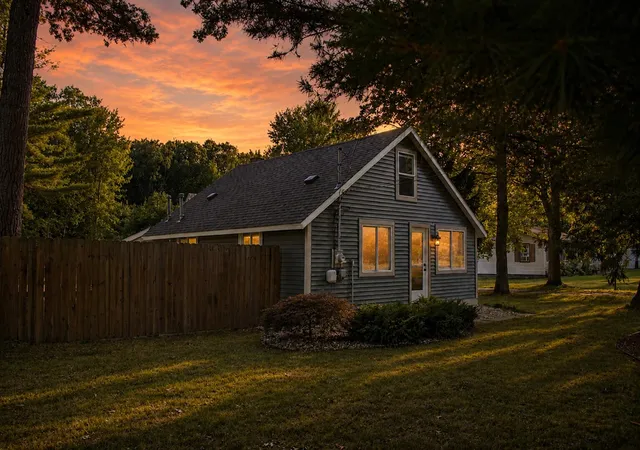 Photo 2 of Sale Pending at 3429 W Giles Rd, Muskegon, MI 49445 | MLS# 70555461 | Listing updated on 2026-09-01