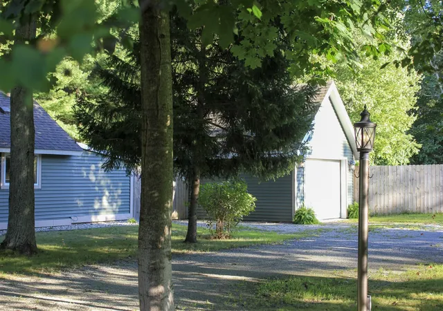 Photo 3 of Sale Pending at 3429 W Giles Rd, Muskegon, MI 49445 | MLS# 70555461 | Listing updated on 2026-09-01