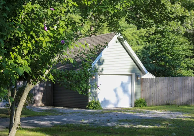 Photo 4 of Sale Pending at 3429 W Giles Rd, Muskegon, MI 49445 | MLS# 70555461 | Listing updated on 2026-09-01