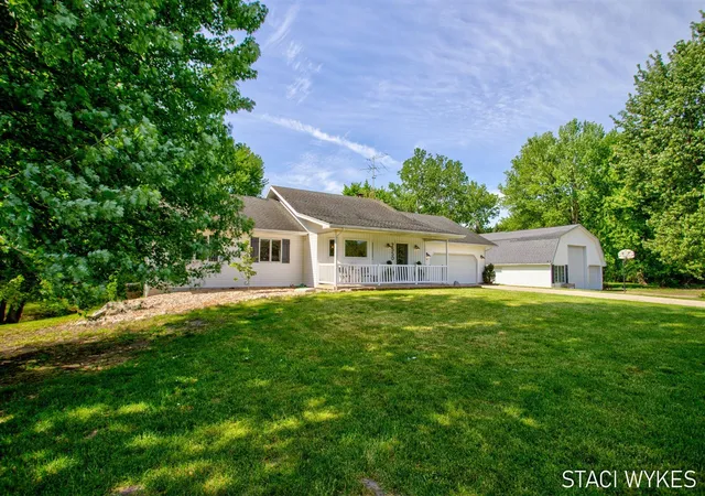 Photo 2 of Single family home for sale at 2550 Ranchland Dr, Byron Center, MI 49315 | MLS# 70534396 | Listing updated on 2026-08-07