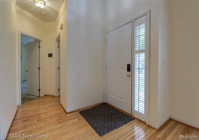 Photo 5 of Condo for sale at 38222 Saratoga Cir, Farmington Hills, MI 48331 | MLS# 61021066 | Listing updated on 2026-08-14