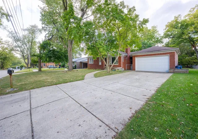 Photo 2 of Sale Pending at 15065 Garfield St, Redford, MI 48239 | MLS# 70500177 | Listing updated on 2025-11-12