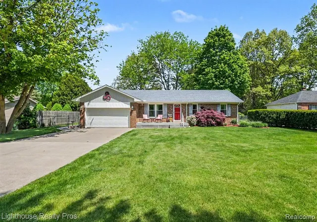 Homes for sale in Whitmore Lake, MI | 600 6 Mile Rd, Whitmore Lake, MI 48189 | MLS# 61002888