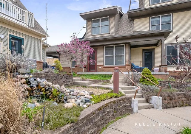 Photo 1 of Condo for sale at 814 Livingston Ave, Grand Rapids, MI 49503 | MLS# 70547487 | Listing updated on 2026-10-07