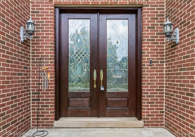 Photo 2 of Single family home for sale at 2115 Aldwin Dr, West Bloomfield, MI 48324 | MLS# 61008354 | Listing updated on 2026-07-08