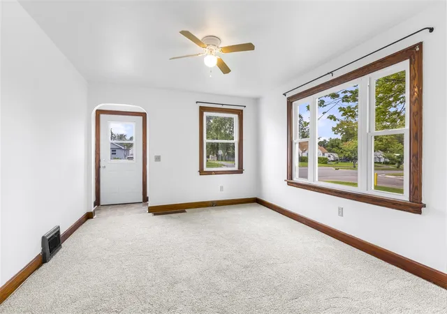 3rd image of 100 N La Vista Blvd, Battle Creek, MI 49015 | MLS# 70553909