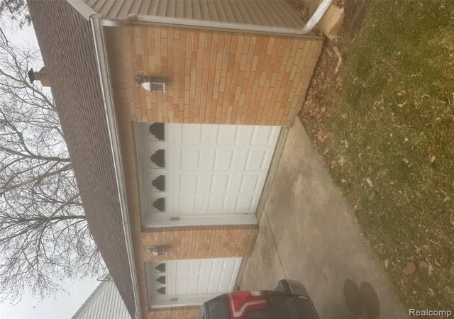 image of 401 Richard Ave, Lansing, MI 48917 | MLS# 60960142