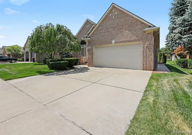 3rd image of 55349 Nile Wy, Macomb, MI 48042 | MLS# 61019859
