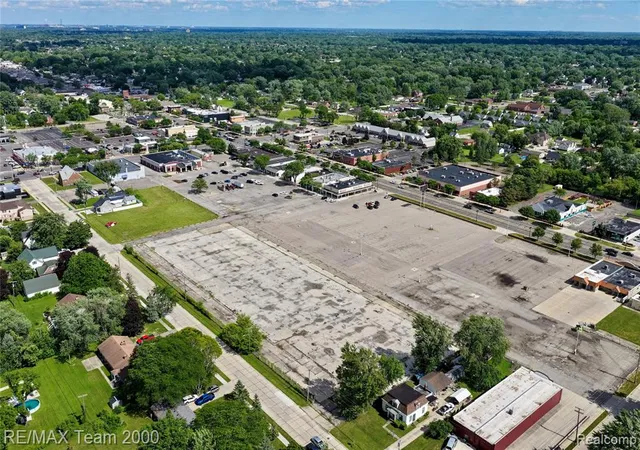 5th image of 5705 Middlebelt Rd, Garden City, MI 48135 | MLS# 61005547
