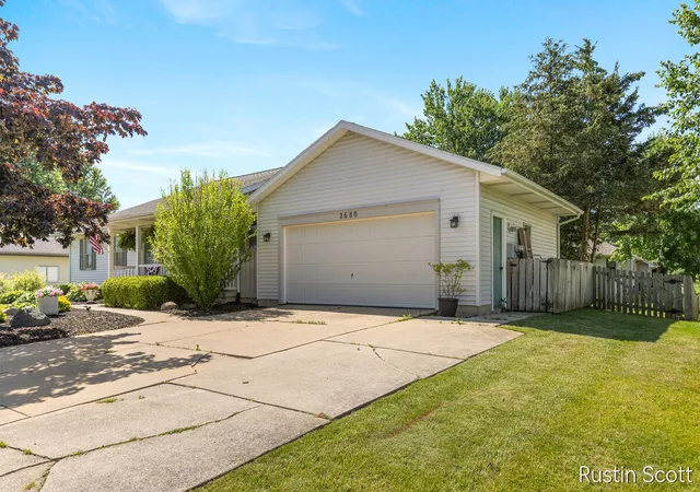 Photo 2 of Sale Pending at 2680 Burgen Ct, Grand Rapids, MI 49525 | MLS# 70541237 | Listing updated on 2026-06-29