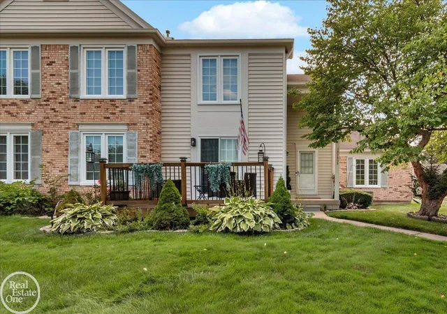 Photo 2 of Condo for sale at 37303 Stonegate Cir, Clinton Township, MI 48036 | MLS# 50220002 | Listing updated on 2026-09-11