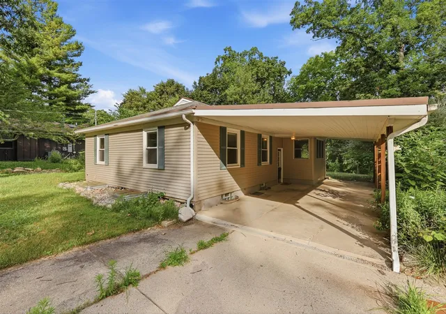 Photo 3 of Single family home for sale at 2757 Cascade Springs Dr, Grand Rapids, MI 49546 | MLS# 70545499 | Listing updated on 2026-08-17