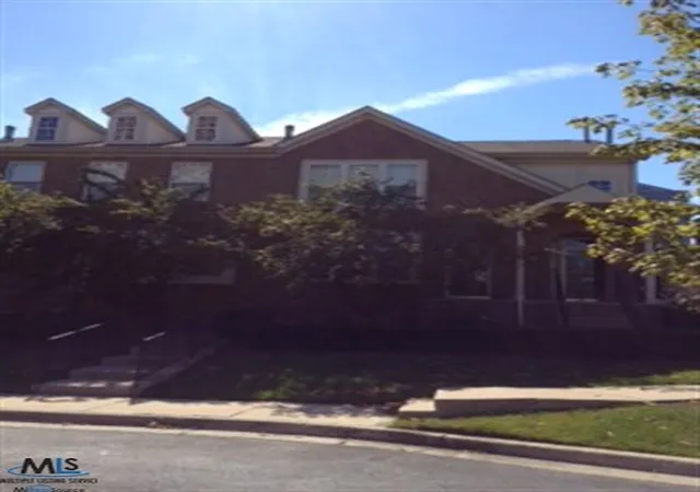 Condo for sale at 20189 Rodeo Ct, Southfield, MI 48075 | MLS# 31121503 | Listing updated on 2014-01-02