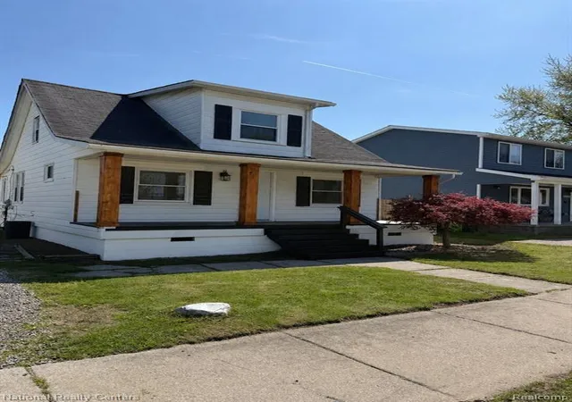 Homes for sale in Clinton Township, MI | 20510 Broadacres St, Clinton Township, MI 48035 4014 | MLS# 60987323