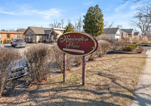 Homes for sale in Kalamazoo, MI | 734 W Kilgore Road, Kalamazoo, MI 49008 | Houzeo