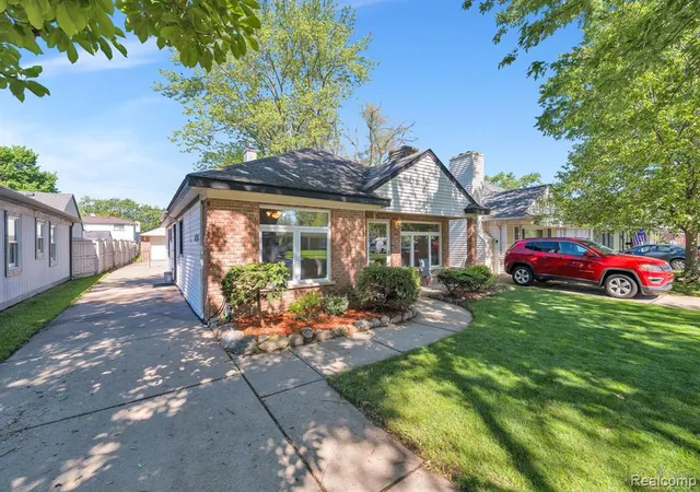 Photo 2 of Sale Pending at 7411 N Vernon St, Dearborn Heights, MI 48127 1769 | MLS# 61024458 | Listing updated on 2026-09-01