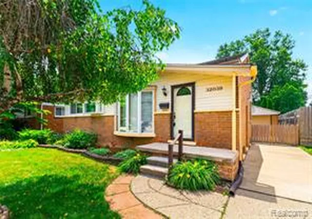 Homes for sale in Westland, MI | 32039 Avondale St, Westland, MI 48186 | MLS# 61009640