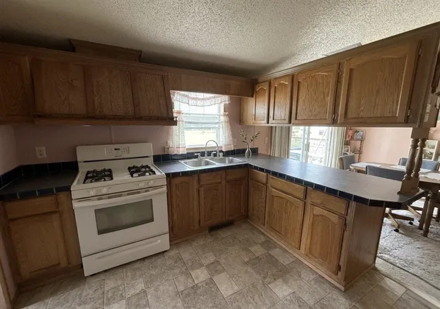 Homes for sale in Cedar Springs, MI | 4546 Russell St, Cedar Springs, MI 49319 | MLS# 70543345