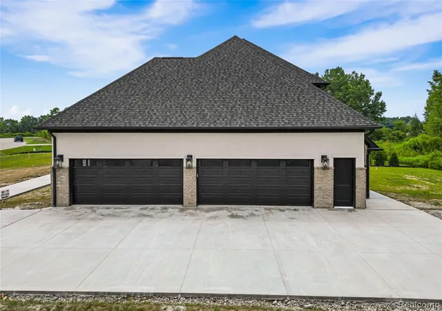 88th image of 1812 Vista Dr, Oakland, MI 48363 | MLS# 60998138