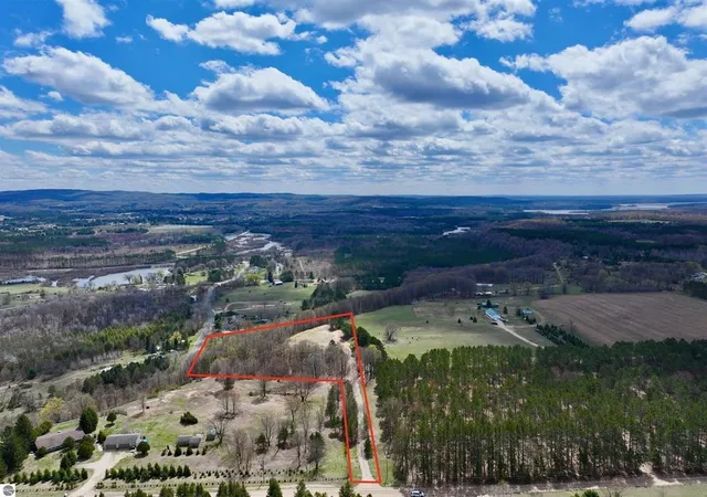 Homes for sale in Mesick, MI | 0 W 12 1/2 Rd, Mesick, MI 49668 | MLS# 80069992